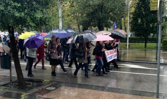 Majke neće odustati, i dalje će na ulici tražiti da im se vrati doživotno stečeno pravo 