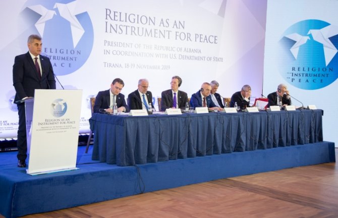 Neuobičajeni religijski običaji : U Crnoj Gori pripadnici različitih regija vjeruju u iste svece