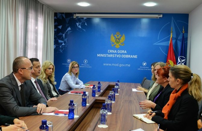 Unaprijediti rodnu ravnopravnost u odbrambenom sektoru