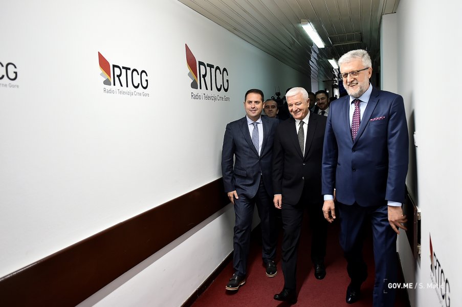 49132497597fc14222da7o