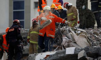 Novi bilans žrtava u Albaniji: Broj poginulih zbog zemljotresa porastao na 40, među njima četvoro djece