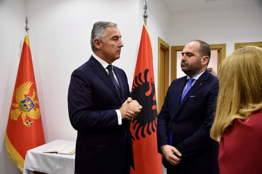 AmbasadaAlbanijeuPG4