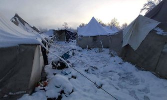 Migranti u BIH počeli štrajk glađu zbog nehumanih uslova (FOTO) (VIDEO)