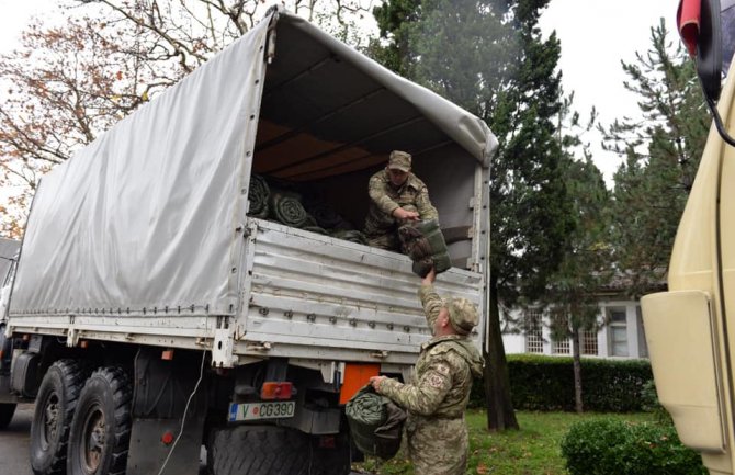 Ministarstvo odbrane poslalo pomoć Albaniji: Šatori, ćebad i vreće za spavanje za ugrožene