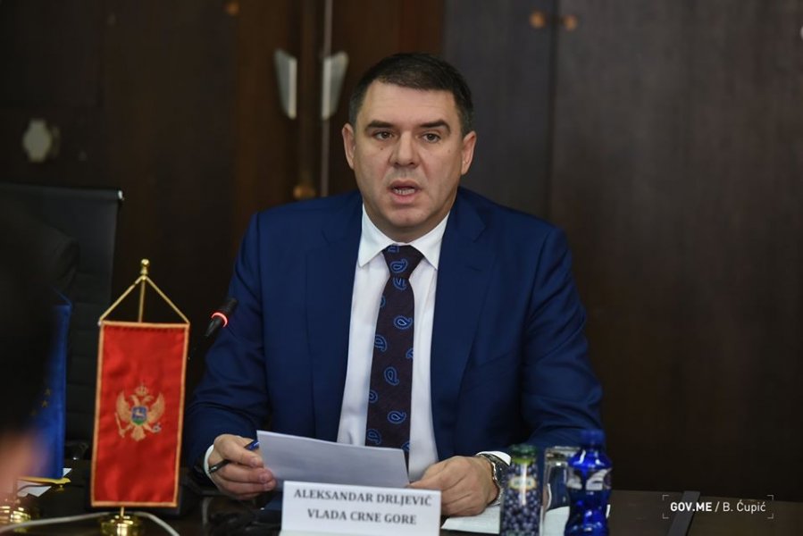 7886348315216545546529312522441388226772992o