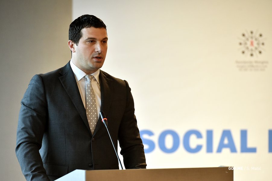 491979609261640a2d81eo