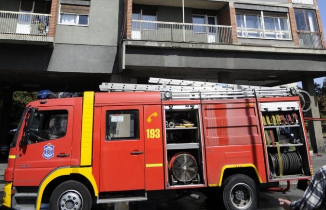 Beograd: Muškarac sa svojim psom stradao u požaru 