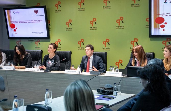 Unaprijediti edukaciju o djeci i mladima sa smetnjama u razvoju