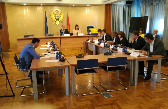 Odbor danas o zahtjevu za pokretanje postupka protiv Medojevića