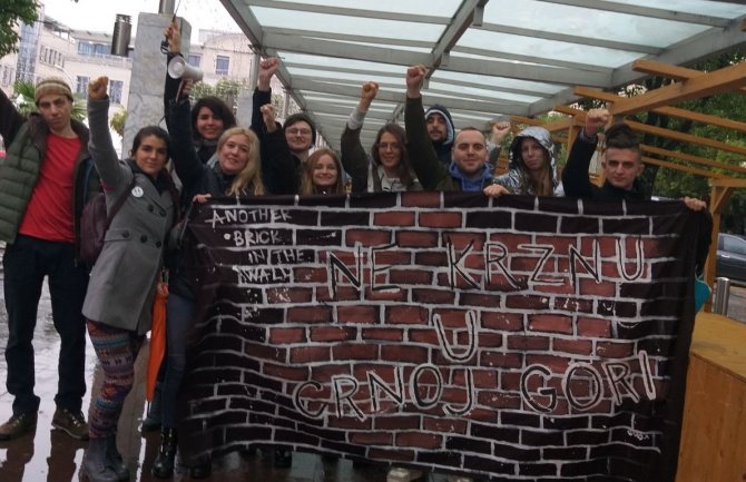 Marš protiv krzna održan u PG: Praksa ubijanja životinja da postane prošlost