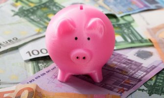 Građani u bankama drže više od 1,3 milijarde eura: 71 milioner u CG