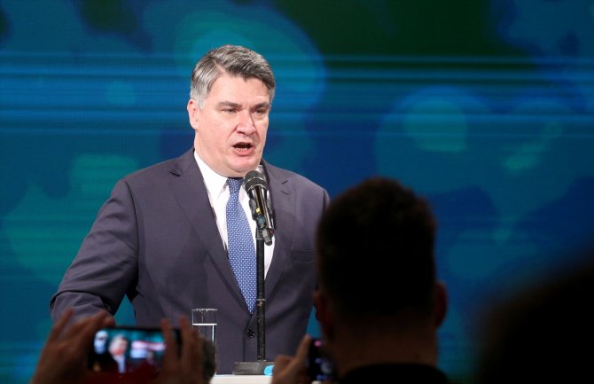  Milanović relativni pobjednik izbora, u drugom krugu s Grabar - Kitarović