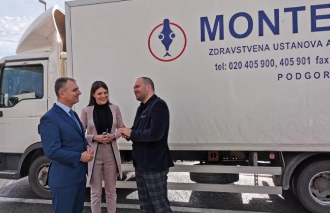 Krenuo konvoj pomoći Albaniji, zahvalni državi i narodu Crne Gore