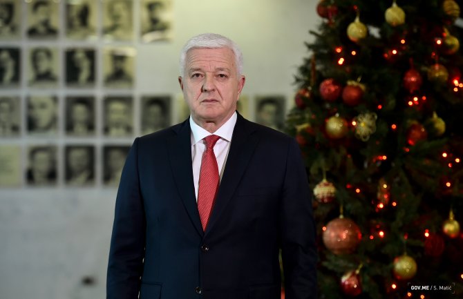 Marković čestitao Božić: Okrenimo se dobrobiti svih nas i naše Crne Gore