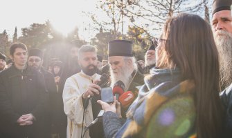 Amfilohije: Poslanici da poslušaju glas naroda(FOTO)