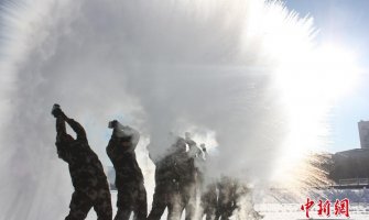 Kina: U najhladnijem gradu tijelima ispisali temperaturu (FOTO)