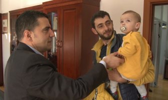 Jednogodišnji Ilija na prijemu kod gradonačelnika Tivta