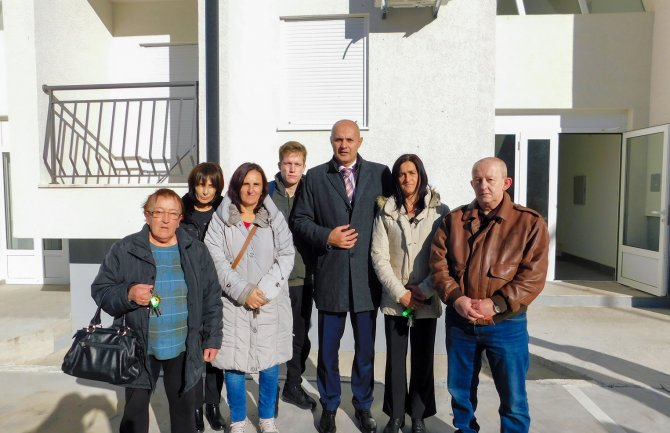 Uručeni ključevi korisnicima socijalnih stanova: Mislio sam da se ovo može dogoditi samo u snu