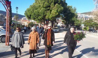 Herceg Novi: Položili vijence palim borcima