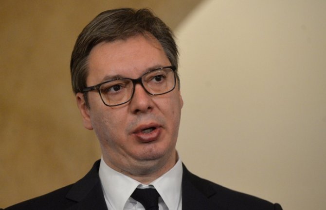 Vučić ne dolazi u Crnu Goru, saglasan i Irinej