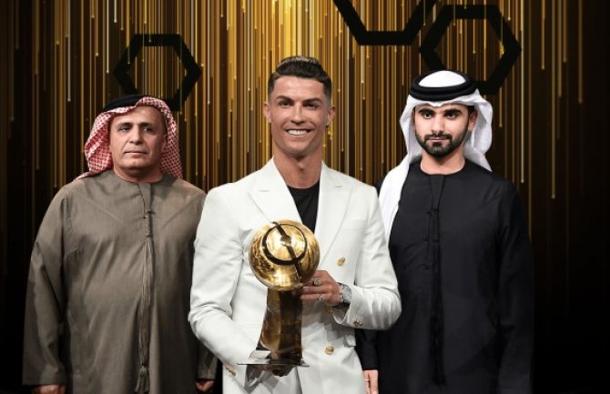 Ronaldo na jednoj ruci nosi 750.000 eura!