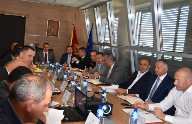 Utvrđen plan obezbjeđenja okupljanja na Badnji dan