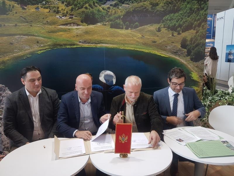 Potpisivanjepovelje2