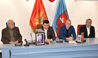 Komemorativna sjednica povodom smrti Veselina Vojinovića:Čitav život uložio u sport 