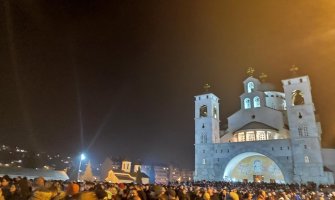 Amfilohije: Ako posluša narod vlast će potvrditi da je narodna vlast; Joanikije:  Pa i Crna Gora je Kosovo