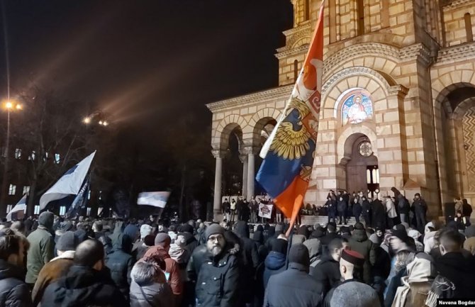 Ambasada CG oštro demantuje: Konzul nije prisustvovao skupu u Beogradu