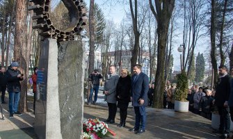 Bijelo Polje obilježilo godišnjicu nesreće na Bioču: Sjećanje na  muku i nevolju koja je 23. januara zavila Crnu Goru u crno