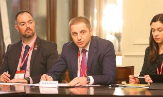 Šehović: Digitalizacija je preduslov kvalitetnijeg obrazovanja, ali ne smijemo djecu „ostaviti pred ekranom“