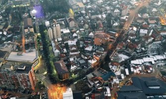 Perović: Molimo našu braću koja su juče išla drugim ulicama Cetinja da dođu ovdje da se pomole zajedno sa nama