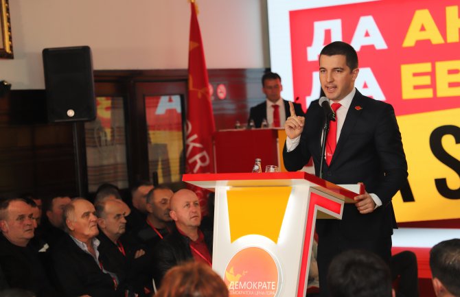Bečić: Građanska Crna Gora ovih dana pobijedila DPS i sve njihove pomagače