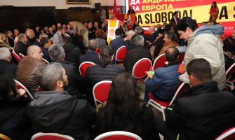 Demokrate: Da ne bi građani odlazili iz države, DPS  mora da ode s vlasti