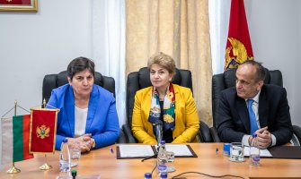 Ambasada Bugarske donirala sredstva za opremanje senzorne sobe