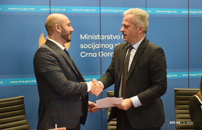  Za finansiranje tri usluge iz socijalne i dječje zaštite 115.998 eura