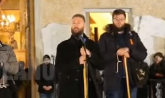 Sveštenik iz Velike Plane na litiji u PG: Bolje da se nisu rodili jer će gledati sjeme kako im se zatire(VIDEO)