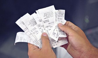 Za jedan ručak gostu pet ili šest računa