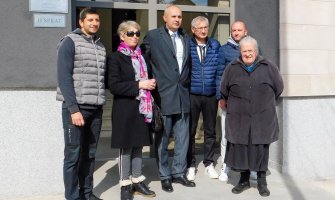 Cetinje: Dodijeljeni ključevi korisnicima socijalnih stanova