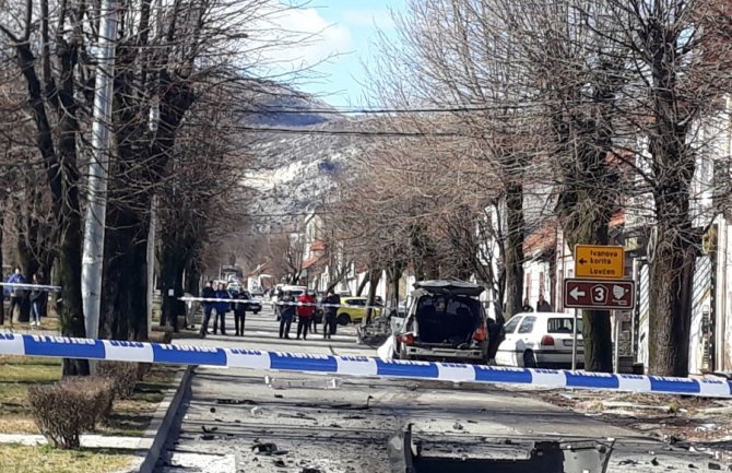 Cetinjanin poginuo u eksploziji bombe koja je bila postavljena pod njegov automobil 