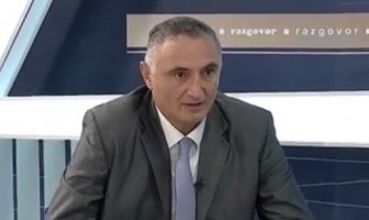 Vujačić: Diplomatski skandal, ambasador Dinoša Crnu Goru doživljava isključivo kao državu Albanaca