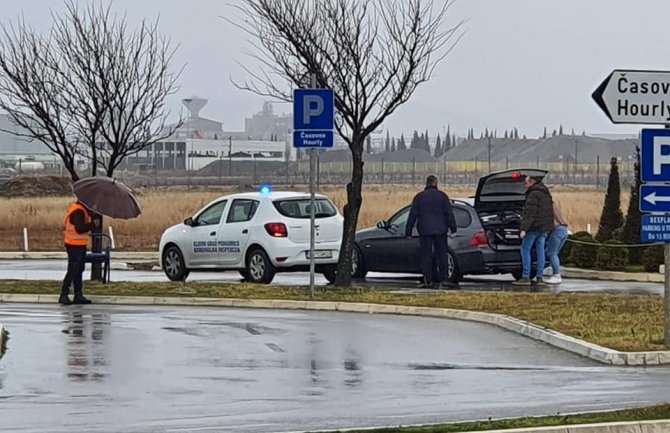 Komunalna policija kontroliše taksiste