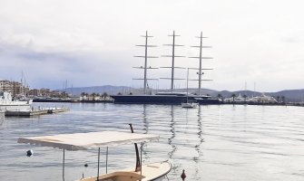 Jahta iz Italije stigla u Tivat, posada pod zdravstvenim nadzorom