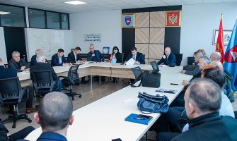 Bijelo Polje: Građani koji sumnjaju da imaju neke od simptoma korona virusa da pozovu broj dežurnih epidemiologa 