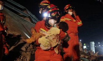 Kina: Najmanje desetoro poginulo u rušenju hotela, za 23 osobe se traga