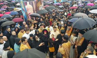 Joanikije poručio iz NK: Ne rušimo državu, nego je gradimo