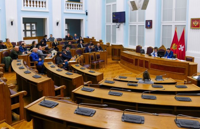 Uložiti dodatne napore kako bi se obezbijedila sigurnost građana Cetinja