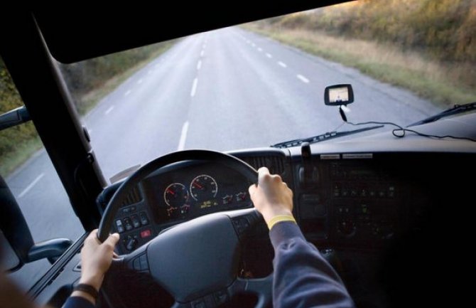 Ovo su smjernice za vozače kamiona: Obavezna lična zaštitna oprema, uzimanje Rješenja...