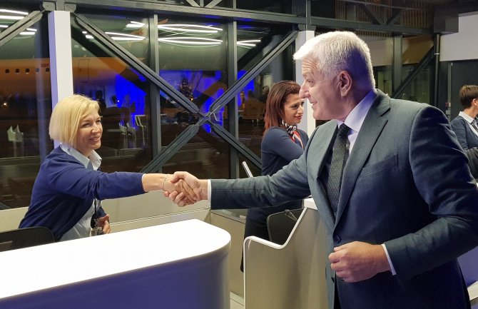 Marković se zahvalio pilotima i kabinskom osoblju MA na velikoj požrtvovanosti